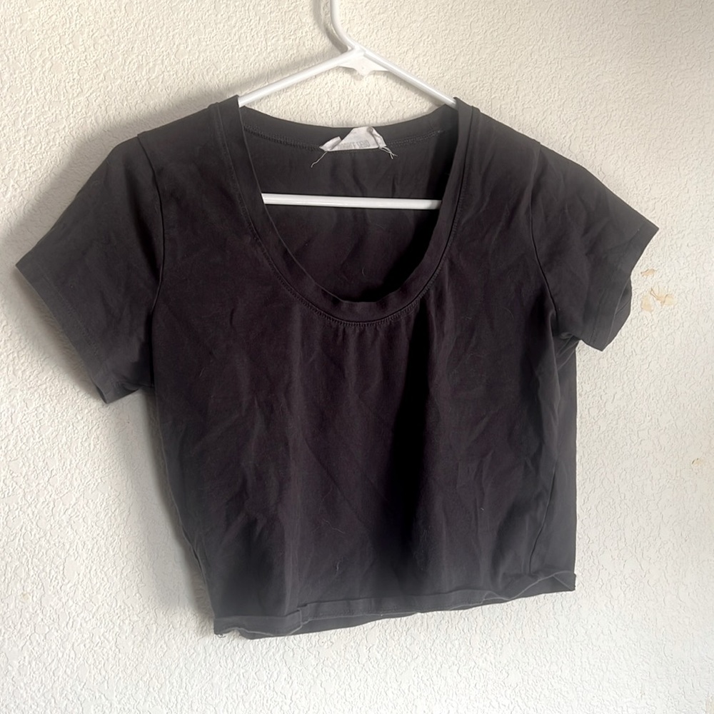 Cropped stretchy shirt used